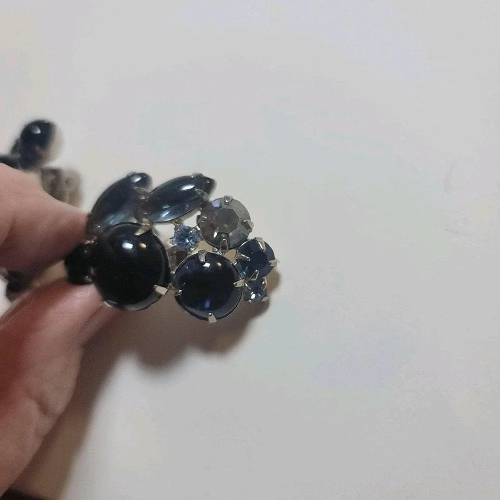 Vintage Weiss Blue Cabochon Rhinestone Clip‎ On Earrings Womens Silver Tone